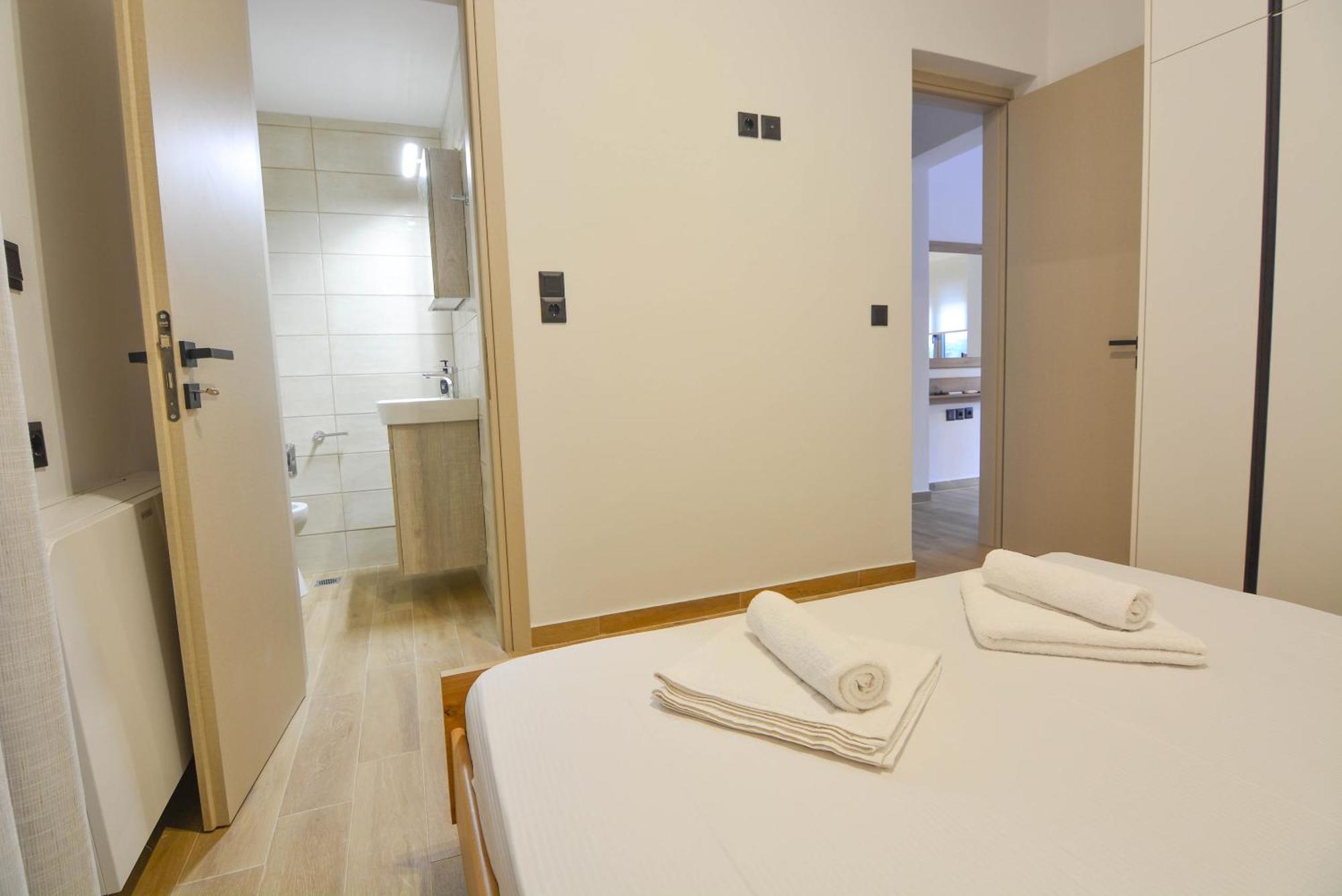 Serenity Residence Ксилокастрон Екстериор снимка